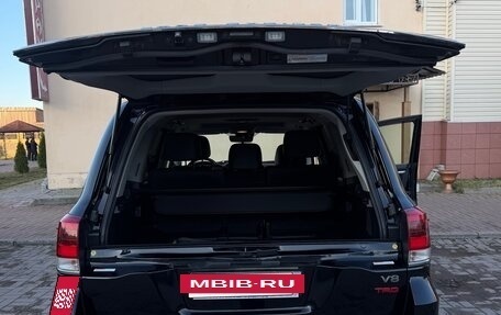 Toyota Land Cruiser 200, 2019 год, 7 999 000 рублей, 13 фотография