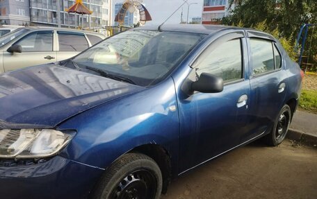 Renault Logan II, 2016 год, 410 000 рублей, 3 фотография