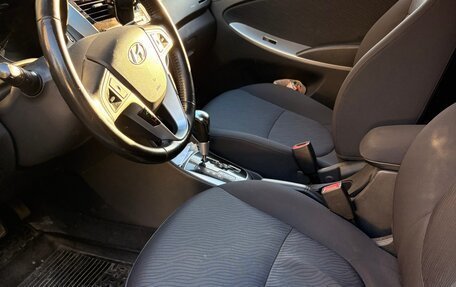 Hyundai Solaris II рестайлинг, 2011 год, 779 000 рублей, 6 фотография