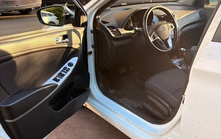 Hyundai Solaris II рестайлинг, 2011 год, 779 000 рублей, 5 фотография