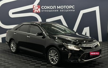 Toyota Camry, 2017 год, 3 290 900 рублей, 2 фотография