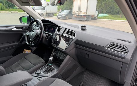 Volkswagen Tiguan II, 2019 год, 2 780 000 рублей, 14 фотография