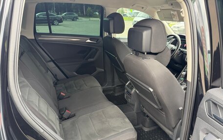 Volkswagen Tiguan II, 2019 год, 2 780 000 рублей, 16 фотография