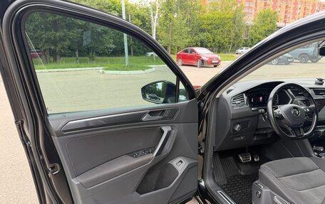 Volkswagen Tiguan II, 2019 год, 2 780 000 рублей, 21 фотография