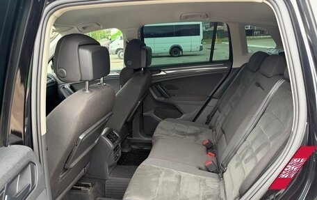 Volkswagen Tiguan II, 2019 год, 2 780 000 рублей, 20 фотография