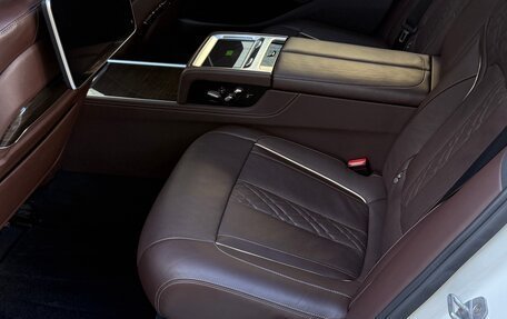 BMW 7 серия, 2016 год, 4 750 000 рублей, 20 фотография
