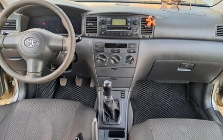 Toyota Corolla, 2005 год, 550 000 рублей, 12 фотография