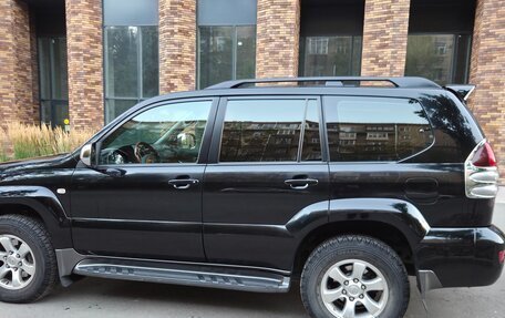 Toyota Land Cruiser Prado 120 рестайлинг, 2008 год, 1 900 000 рублей, 2 фотография