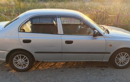 Hyundai Accent II, 2009 год, 270 000 рублей, 3 фотография