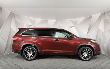 Toyota Highlander III, 2019 год, 3 045 000 рублей, 6 фотография