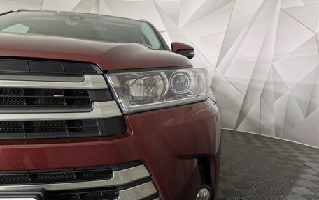 Toyota Highlander III, 2019 год, 3 045 000 рублей, 10 фотография