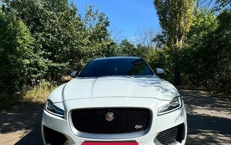 Jaguar F-Pace, 2016 год, 3 200 000 рублей, 2 фотография
