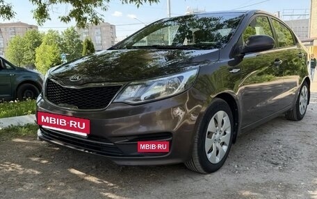 KIA Rio III рестайлинг, 2015 год, 930 000 рублей, 5 фотография