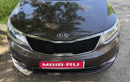KIA Rio III рестайлинг, 2015 год, 930 000 рублей, 2 фотография