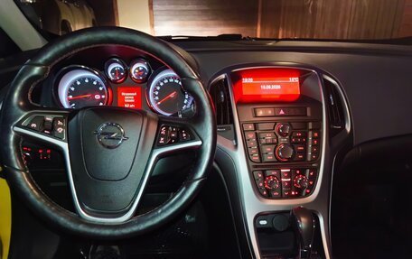 Opel Astra J, 2014 год, 720 000 рублей, 3 фотография