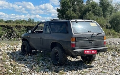 Nissan Terrano II рестайлинг, 1988 год, 360 000 рублей, 4 фотография