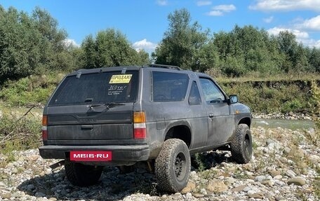 Nissan Terrano II рестайлинг, 1988 год, 360 000 рублей, 5 фотография