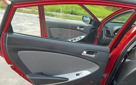 Hyundai Solaris II рестайлинг, 2012 год, 1 100 000 рублей, 5 фотография