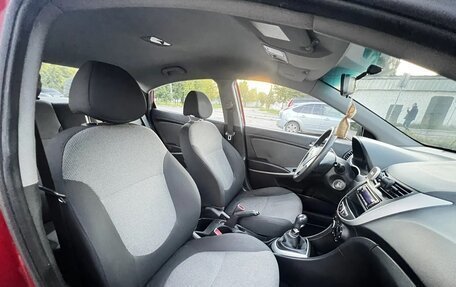 Hyundai Solaris II рестайлинг, 2012 год, 1 100 000 рублей, 7 фотография