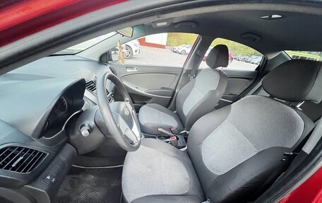 Hyundai Solaris II рестайлинг, 2012 год, 1 100 000 рублей, 9 фотография