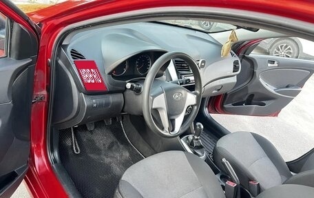 Hyundai Solaris II рестайлинг, 2012 год, 1 100 000 рублей, 13 фотография