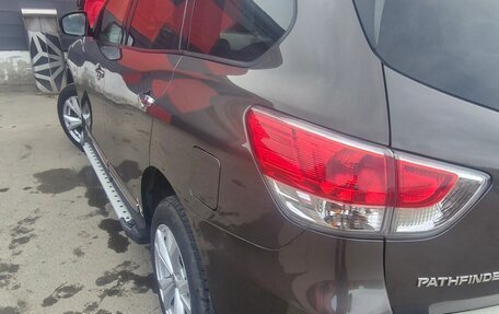Nissan Pathfinder, 2014 год, 1 150 000 рублей, 1 фотография