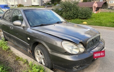 Hyundai Sonata IV рестайлинг, 2004 год, 130 000 рублей, 3 фотография