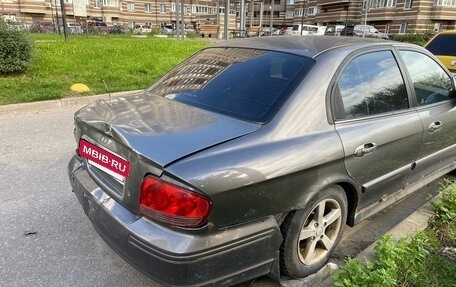 Hyundai Sonata IV рестайлинг, 2004 год, 130 000 рублей, 5 фотография