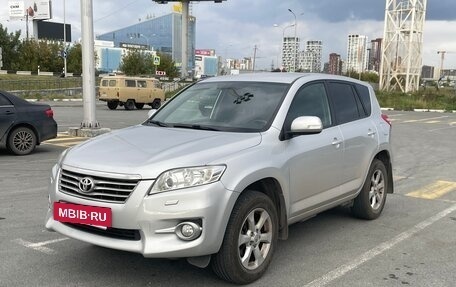 Toyota RAV4, 2011 год, 1 350 000 рублей, 2 фотография