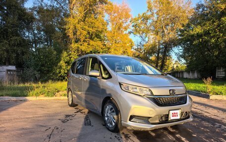 Honda Freed II, 2020 год, 1 670 000 рублей, 2 фотография