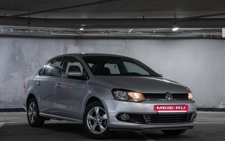 Volkswagen Polo VI (EU Market), 2012 год, 875 000 рублей, 2 фотография