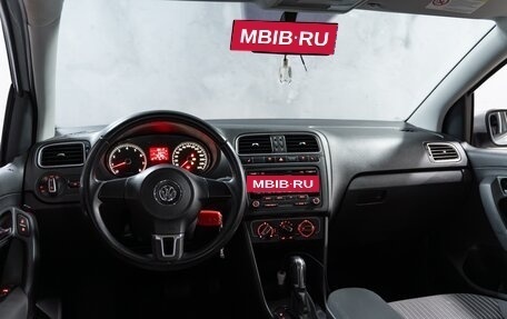 Volkswagen Polo VI (EU Market), 2012 год, 875 000 рублей, 32 фотография