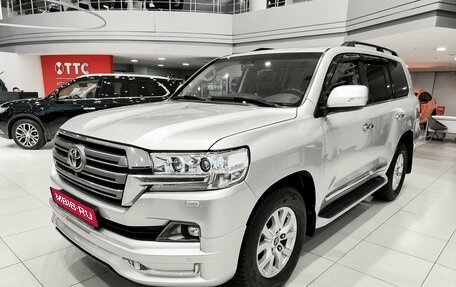 Toyota Land Cruiser 200, 2015 год, 3 950 000 рублей, 1 фотография