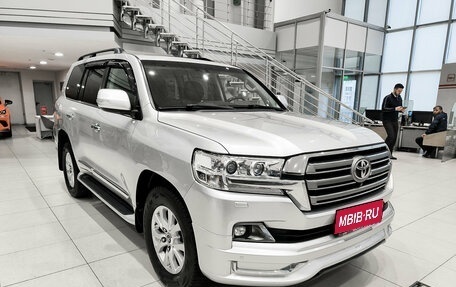 Toyota Land Cruiser 200, 2015 год, 3 950 000 рублей, 3 фотография