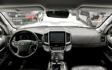 Toyota Land Cruiser 200, 2015 год, 3 950 000 рублей, 14 фотография