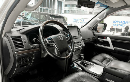 Toyota Land Cruiser 200, 2015 год, 3 950 000 рублей, 16 фотография