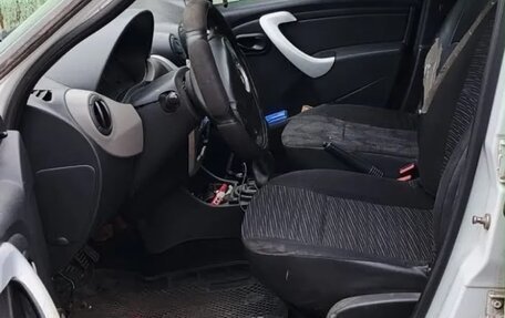 Renault Logan I, 2014 год, 140 000 рублей, 6 фотография