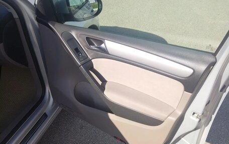 Volkswagen Golf VI, 2010 год, 600 000 рублей, 10 фотография