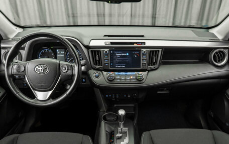 Toyota RAV4, 2017 год, 2 900 000 рублей, 8 фотография