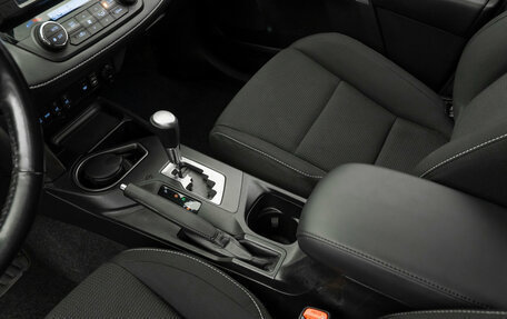 Toyota RAV4, 2017 год, 2 900 000 рублей, 15 фотография