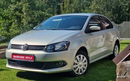 Volkswagen Polo VI (EU Market), 2011 год, 595 000 рублей, 1 фотография