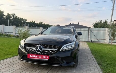 Mercedes-Benz C-Класс, 2019 год, 2 100 000 рублей, 3 фотография