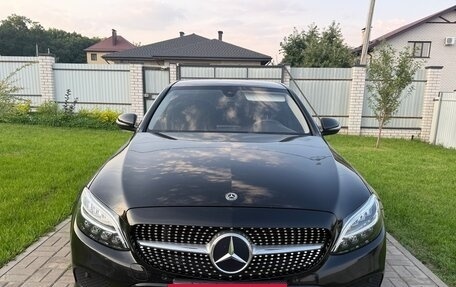 Mercedes-Benz C-Класс, 2019 год, 2 100 000 рублей, 2 фотография