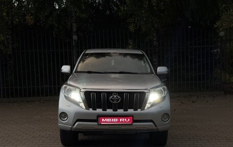 Toyota Land Cruiser Prado 150 рестайлинг 2, 2014 год, 3 300 000 рублей, 1 фотография