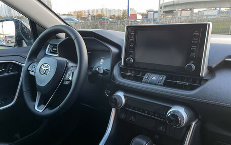 Toyota RAV4, 2020 год, 3 747 000 рублей, 9 фотография