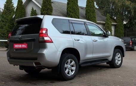 Toyota Land Cruiser Prado 150 рестайлинг 2, 2014 год, 3 300 000 рублей, 10 фотография
