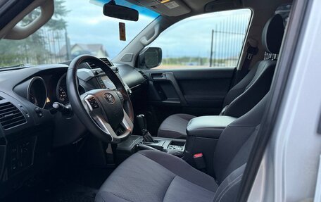 Toyota Land Cruiser Prado 150 рестайлинг 2, 2014 год, 3 300 000 рублей, 22 фотография