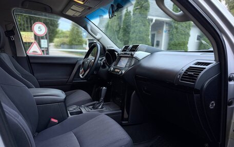 Toyota Land Cruiser Prado 150 рестайлинг 2, 2014 год, 3 300 000 рублей, 34 фотография
