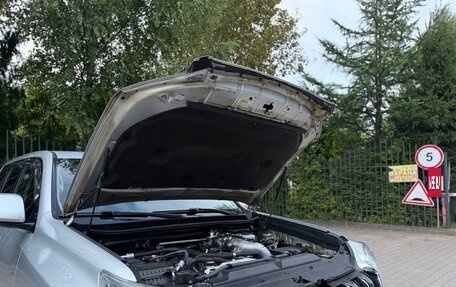 Toyota Land Cruiser Prado 150 рестайлинг 2, 2014 год, 3 300 000 рублей, 39 фотография