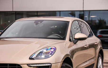 Porsche Macan I рестайлинг, 2018 год, 3 699 000 рублей, 2 фотография